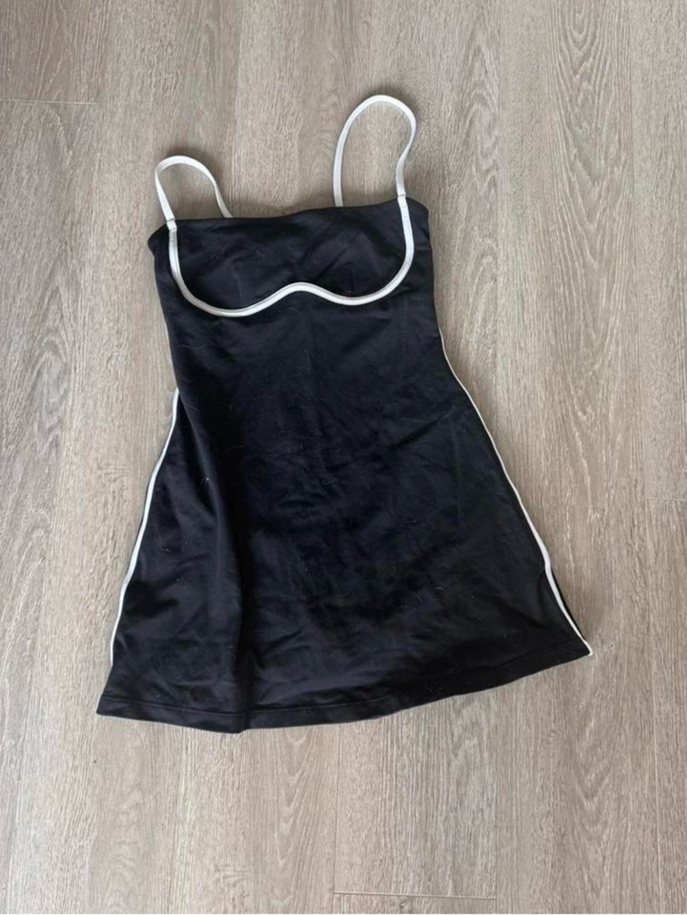 ALO Airbrushed Steamlined Dress - Black White